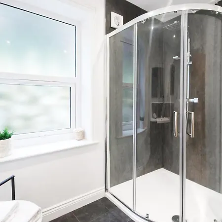 Chapel Yard Lookout - Whitby