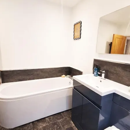 Chapel Yard Lookout - Apartment Whitby