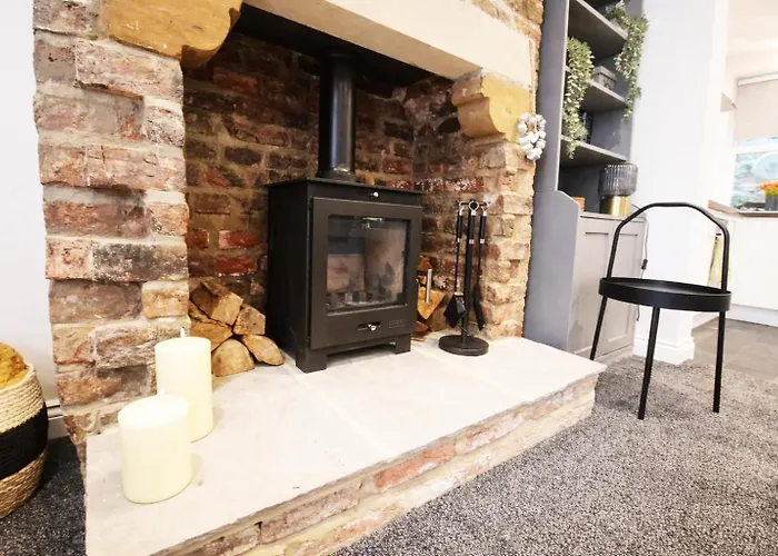 Chapel Yard Lookout -