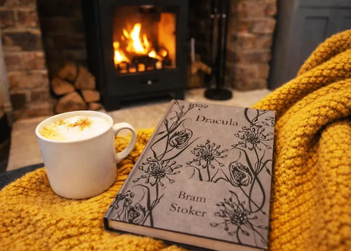 Chapel Yard Lookout - Apartment Whitby