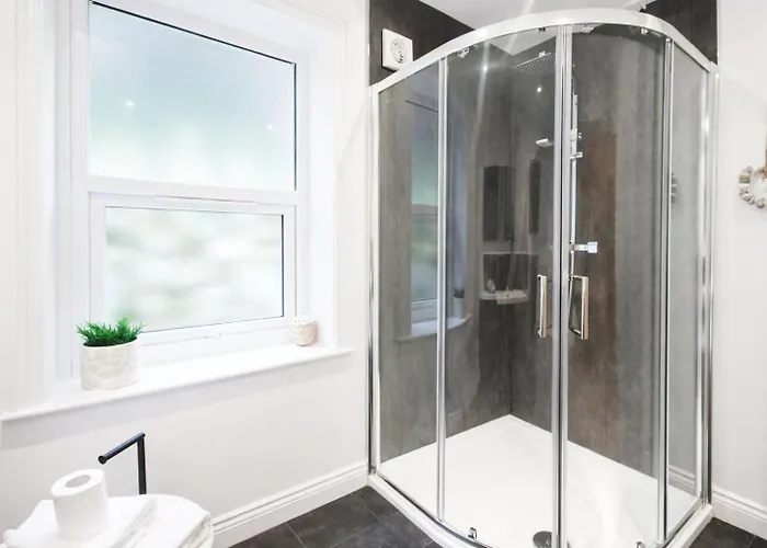 Chapel Yard Lookout - Whitby